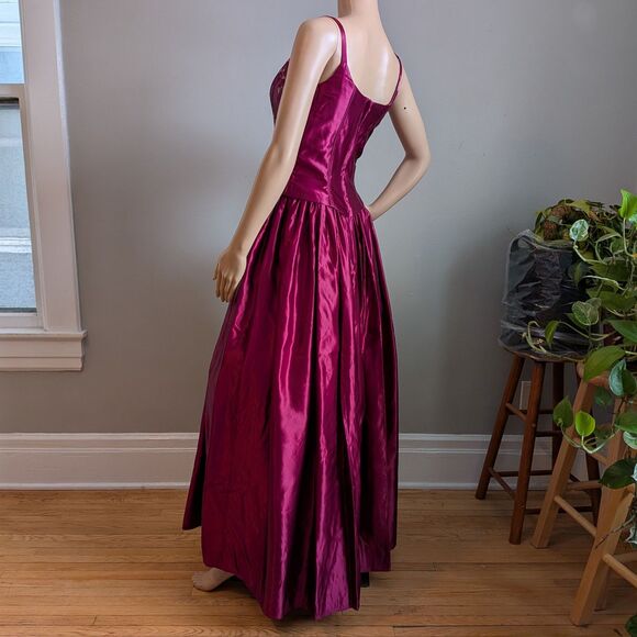 Vintage 90s JM for Gunne Sax Red Ball Gown Floral Embroidery Corset Size 5/6 - Picture 12 of 15